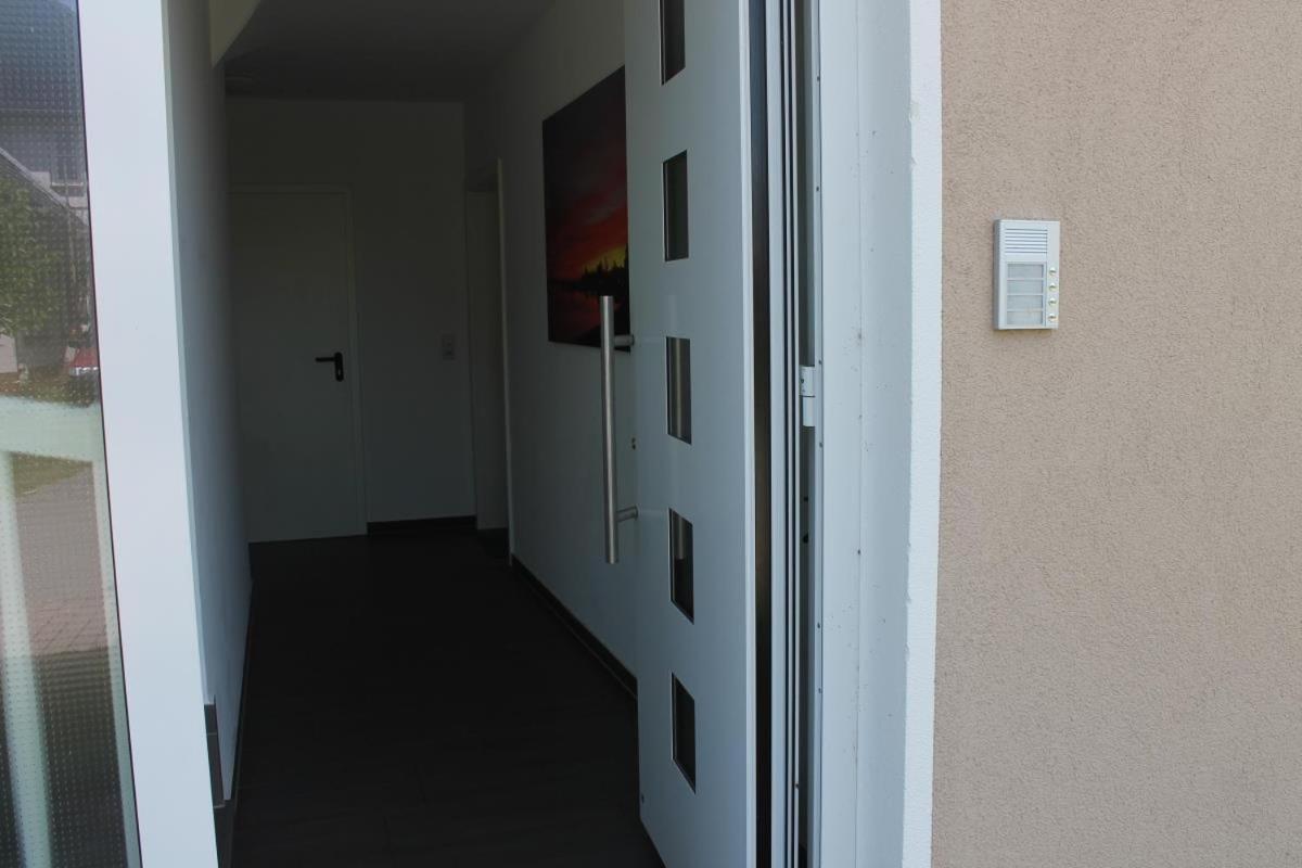 F 86 In Apartment