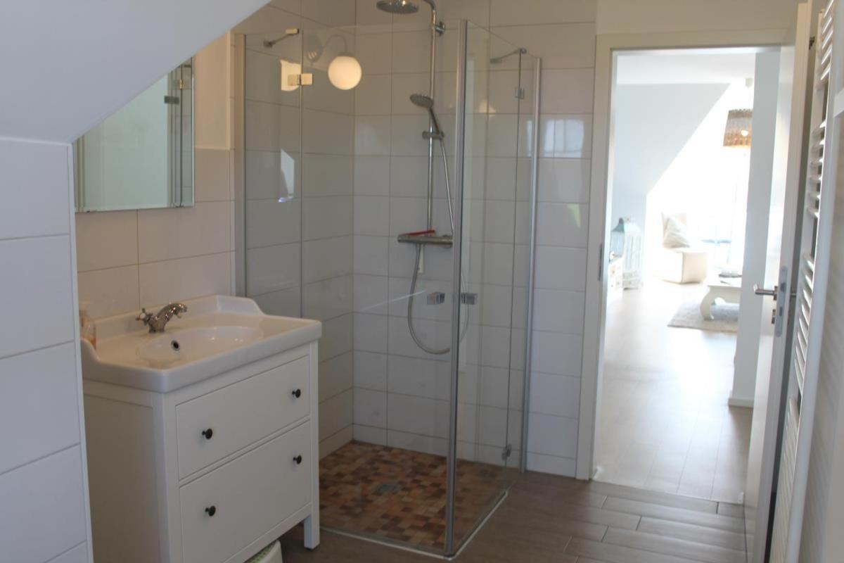 Apartment F 86 In *