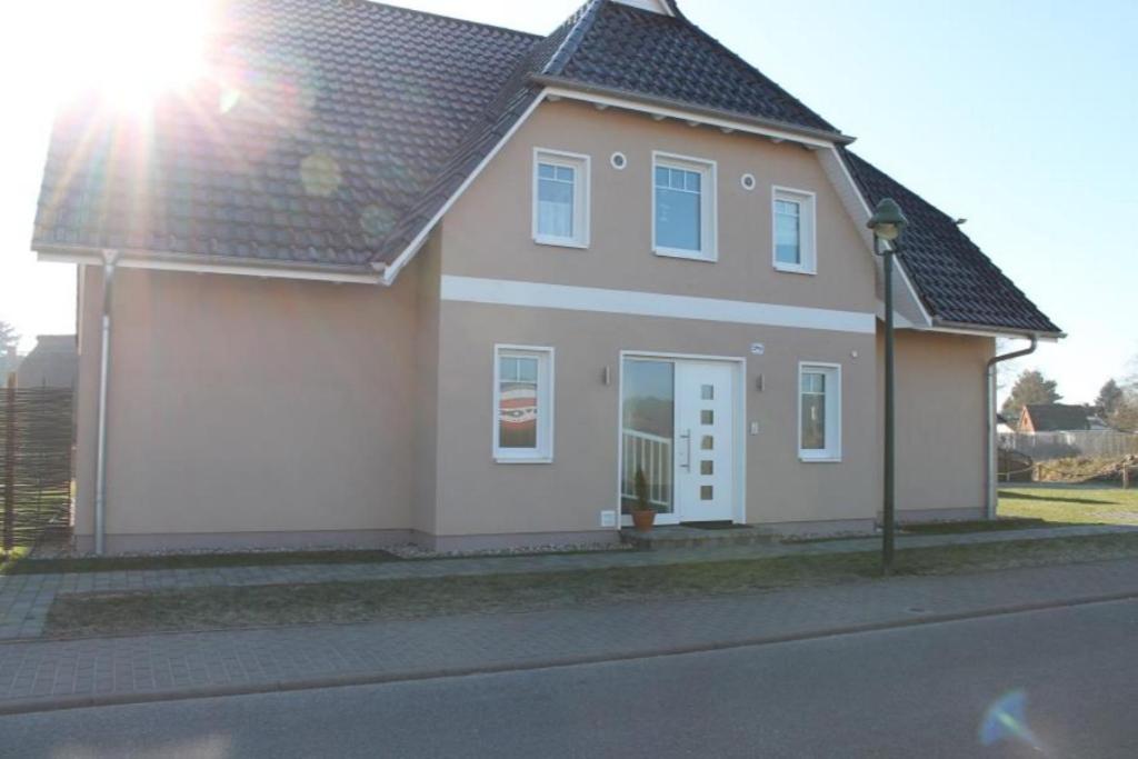 Apartment F 86 In *